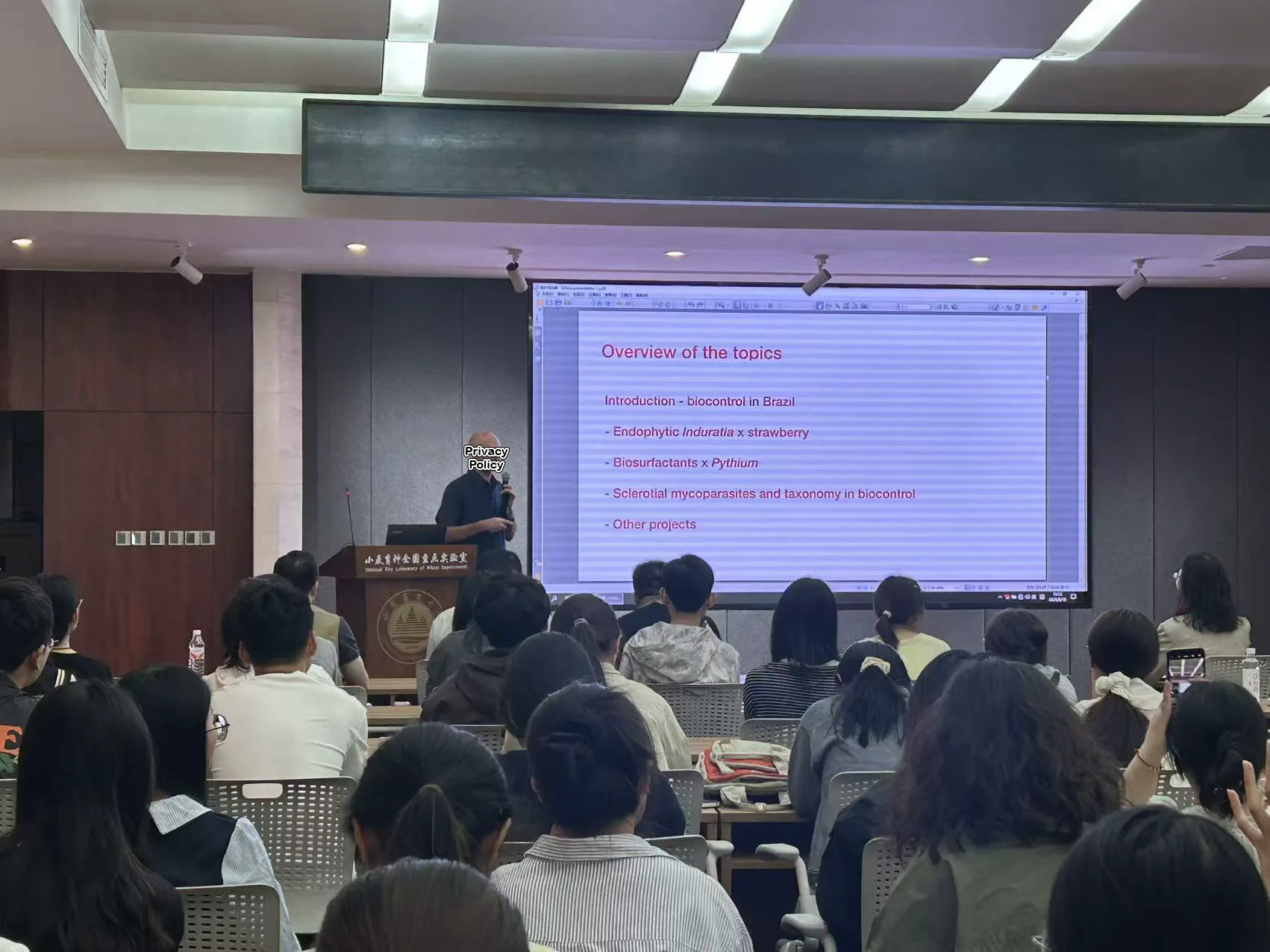 Professor Jorge providing a focused group training session