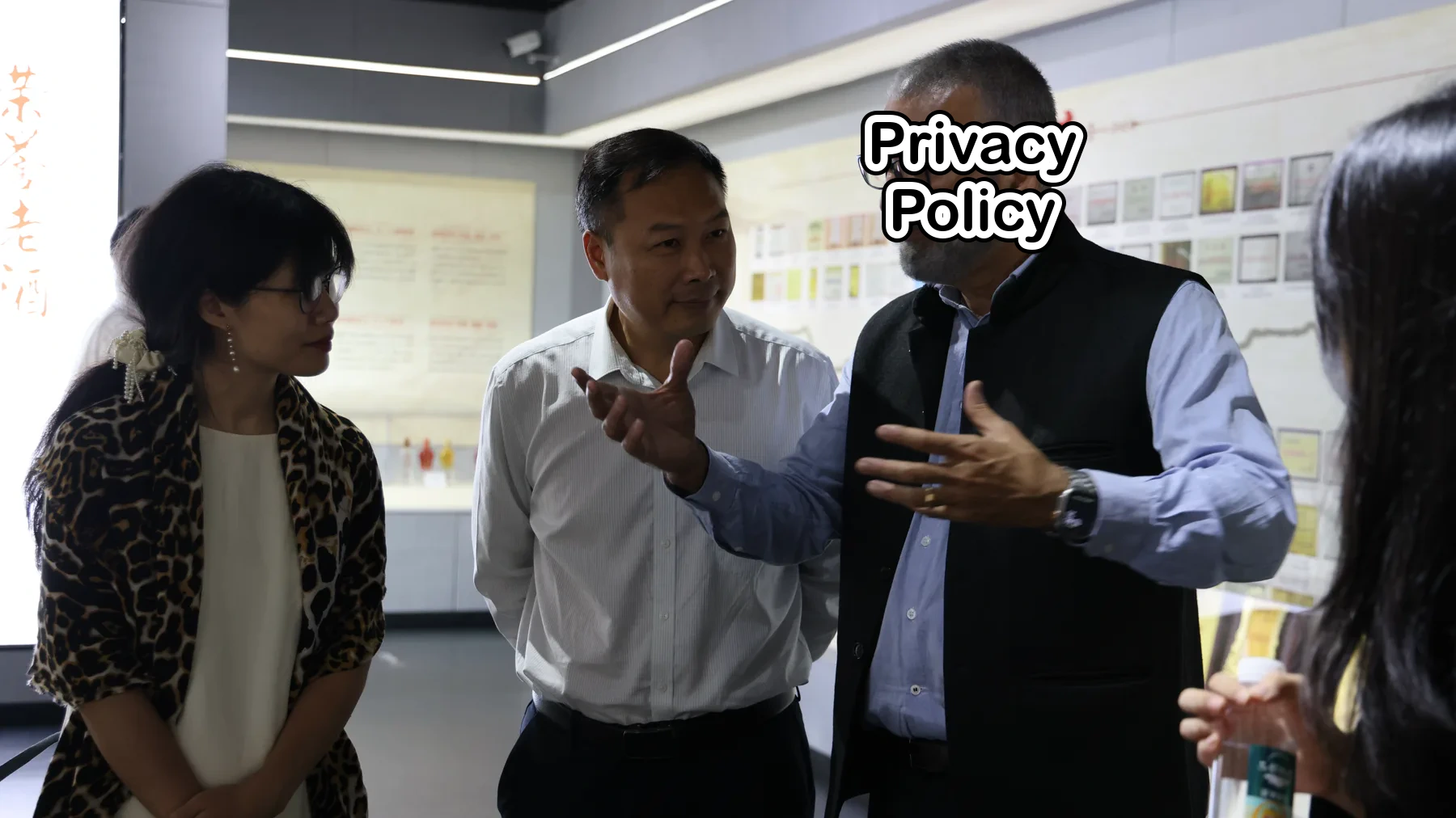 Academician and peer participants exchanging views on site